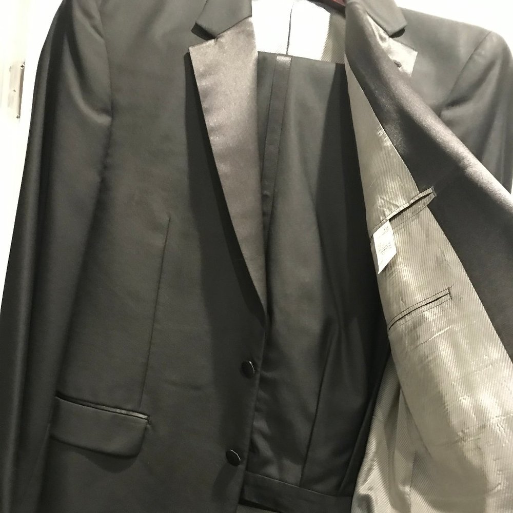 Tuxedo Calvin Klein